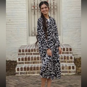 Ada Faye patterned dress with tie and pockets